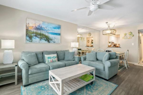 Updated Condo with Pool, Walk to Crescent Beach & Restaurants!